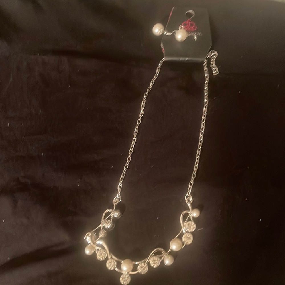 Fashion necklace & earring set